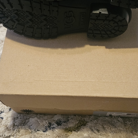 Ugg Rainboot - Picture 4 of 6